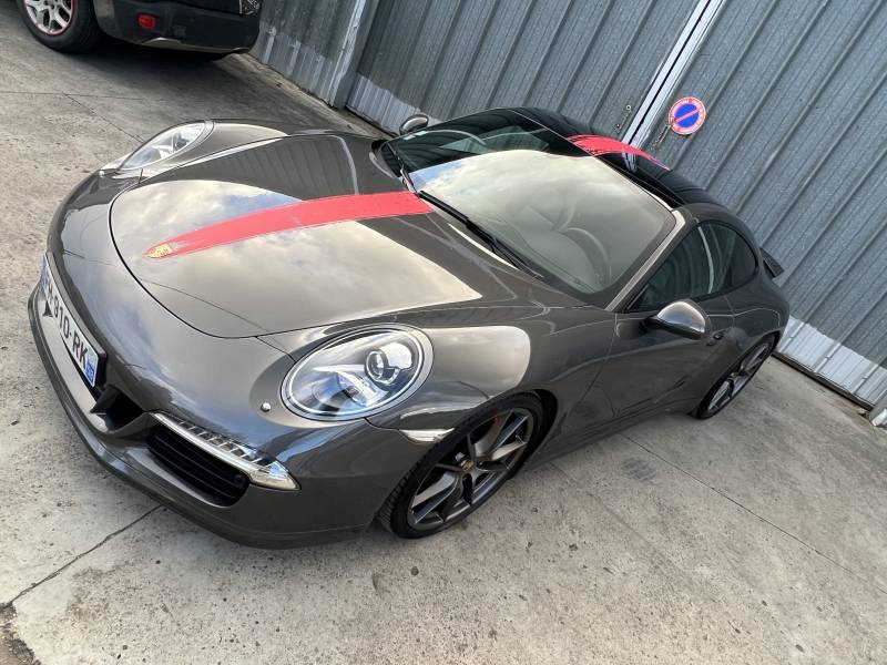 Pose de bande Adhésif et Polissage carrosserie avec pose de traitement céramique sur une Porsche 998 près de Amiens dans le Nord Pas de Calais