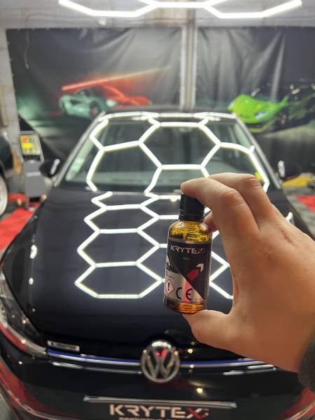 Polissage, poly-lustré et wetstanfing sur  rayure carrosserie suite lavage au rouleau pris en charge par assurance et pose céramique Krytex sur Arras