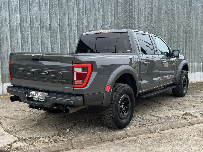 Pose d'une protection complète céramique Krytex sur carrosserie, vitre, jante et sur siège en cuir sur Ford Raptor à Arras