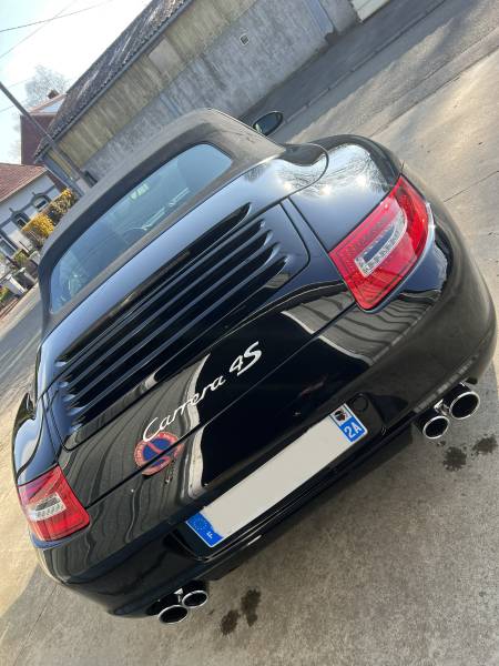 Polissage carrosserie et pose traitement céramique Krytex sur une Porsche 997 près de Lille dans le Nord Pas de Calais